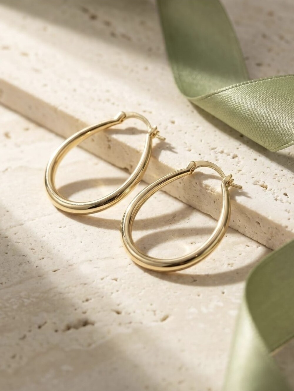 14k Gold Teardrop Hoop Earrings